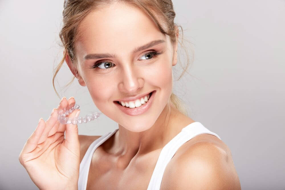 Ghizlane | Blog | Telsiz Ortodontik Tedavi (Invisalign ) Nedir ?
